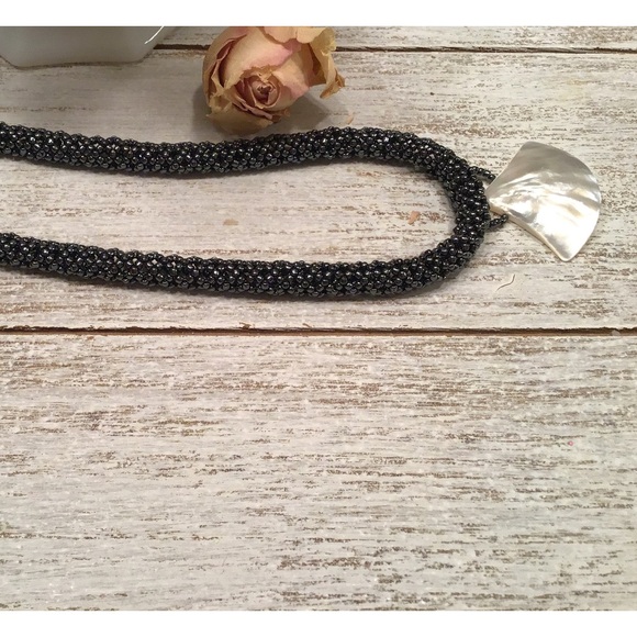 🐚[2/$70.00]🐚 MOP Necklace - Picture 7 of 8